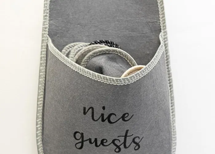 All's Kingdom 로비니